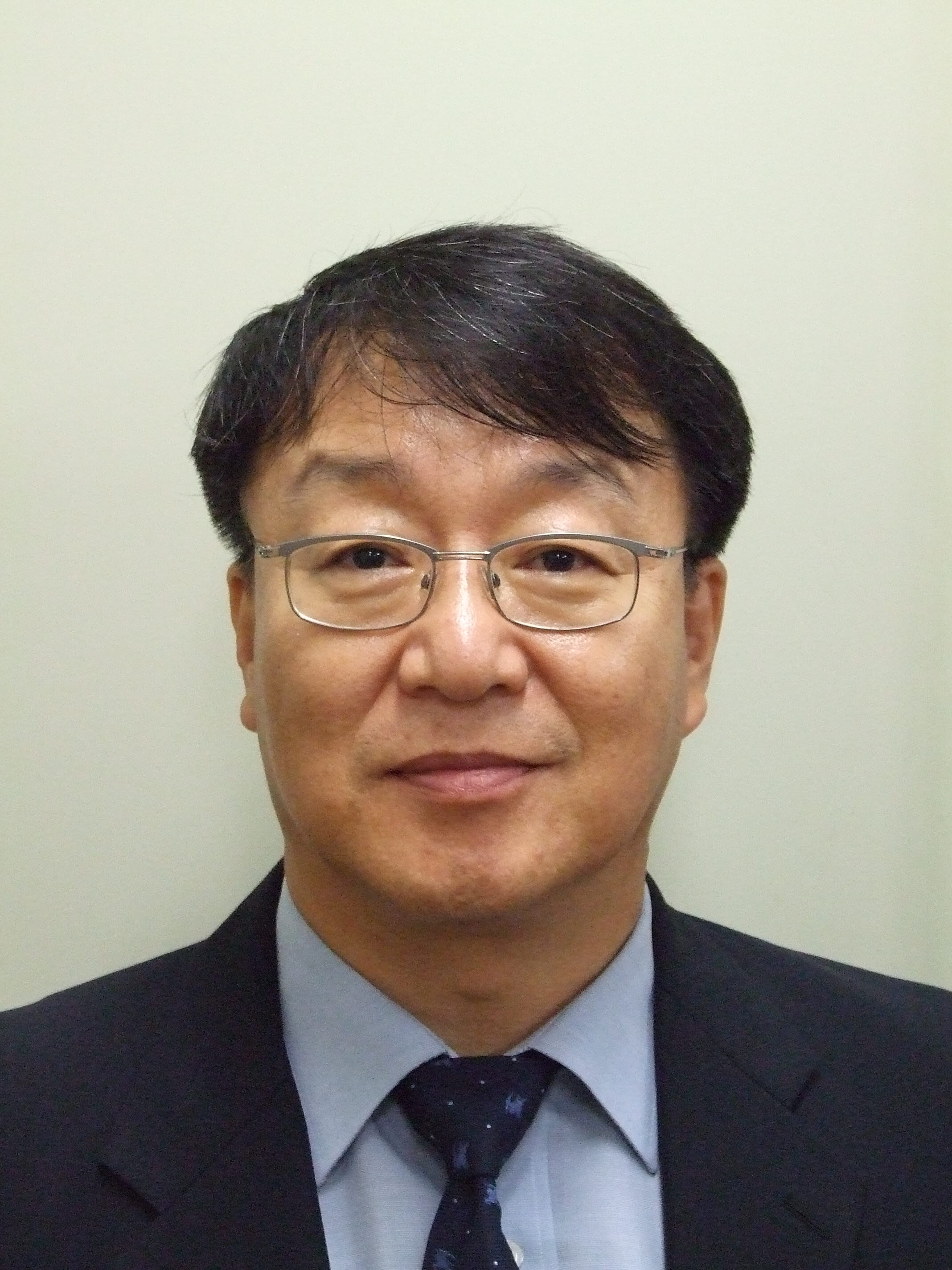 강신원 교수